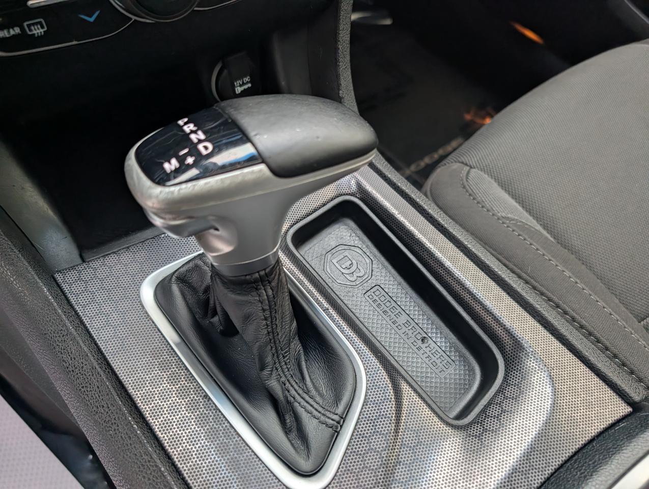 Dodge Charger 4dr Sdn SXT RWD 2017