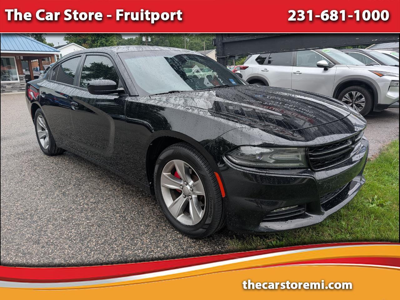Dodge Charger 4dr Sdn SXT RWD 2017