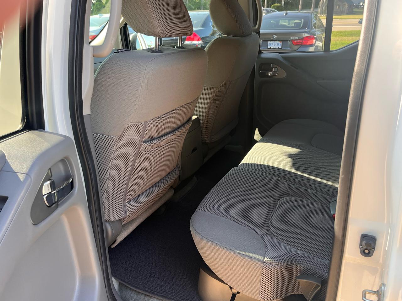 Nissan Frontier 2017.5 Crew Cab 4x4 SV V6 Auto Long Bed 2017