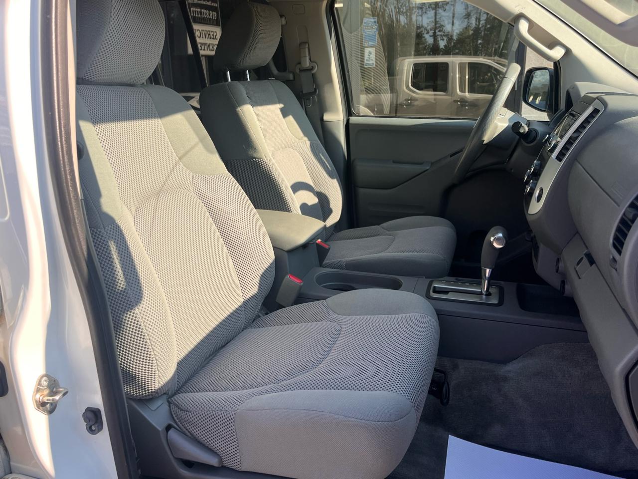 Nissan Frontier 2017.5 Crew Cab 4x4 SV V6 Auto Long Bed 2017