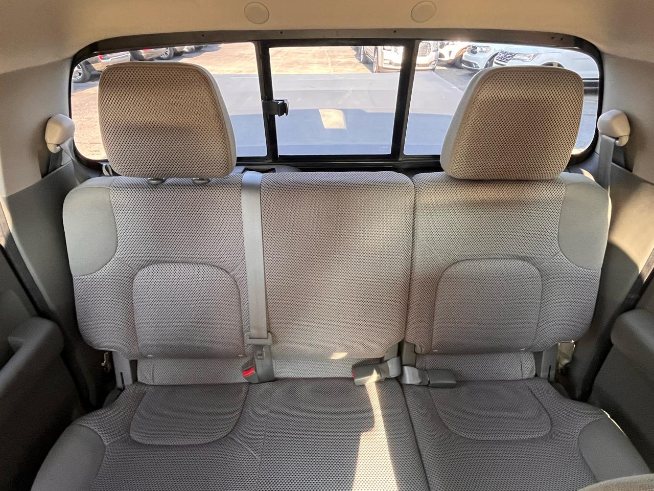 Nissan Frontier 2017.5 Crew Cab 4x4 SV V6 Auto Long Bed 2017