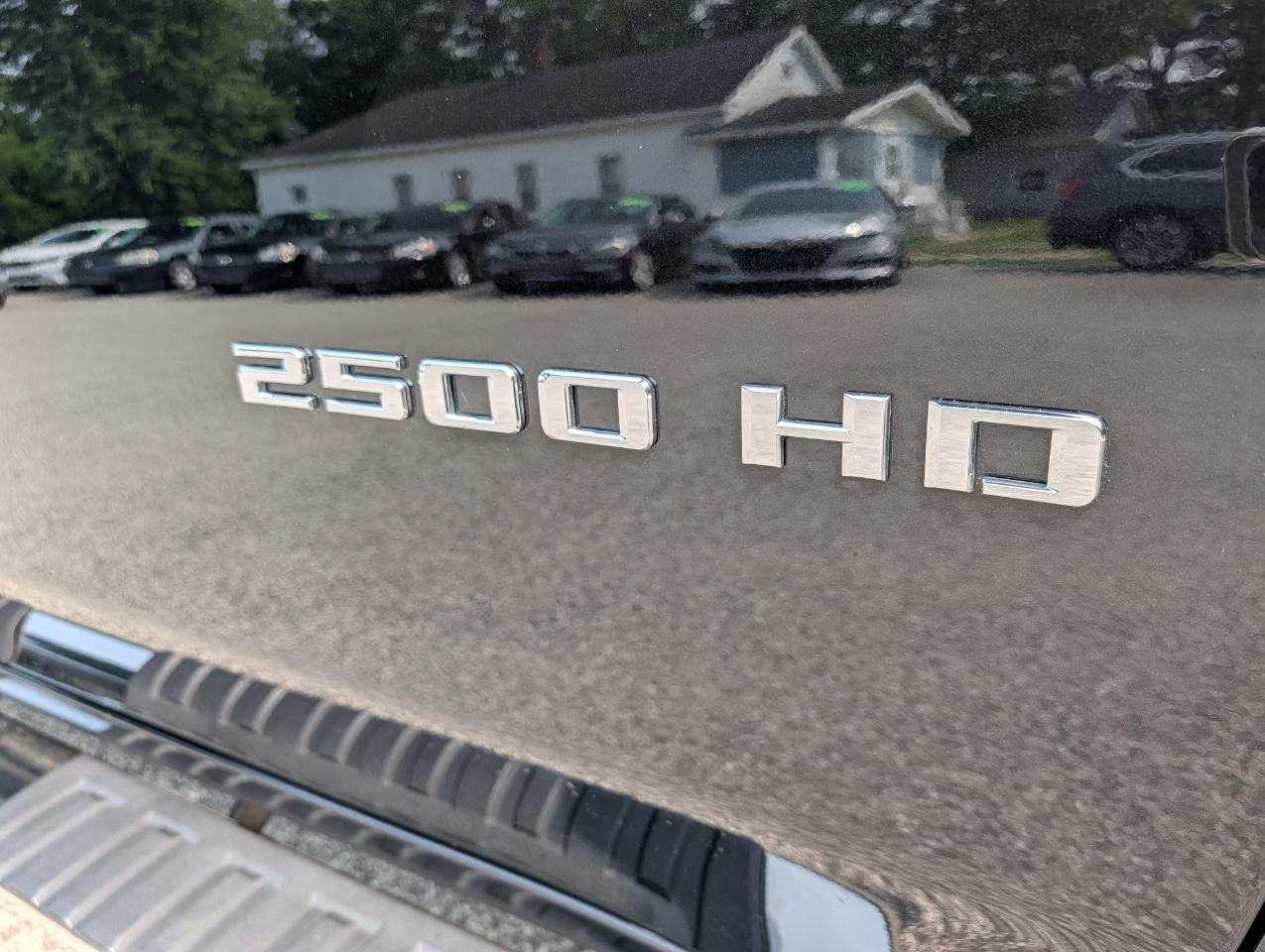 Chevrolet Silverado 2500HD 4WD Crew Cab 172" LT 2023