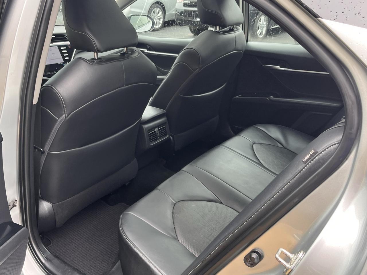 Toyota Camry  2018