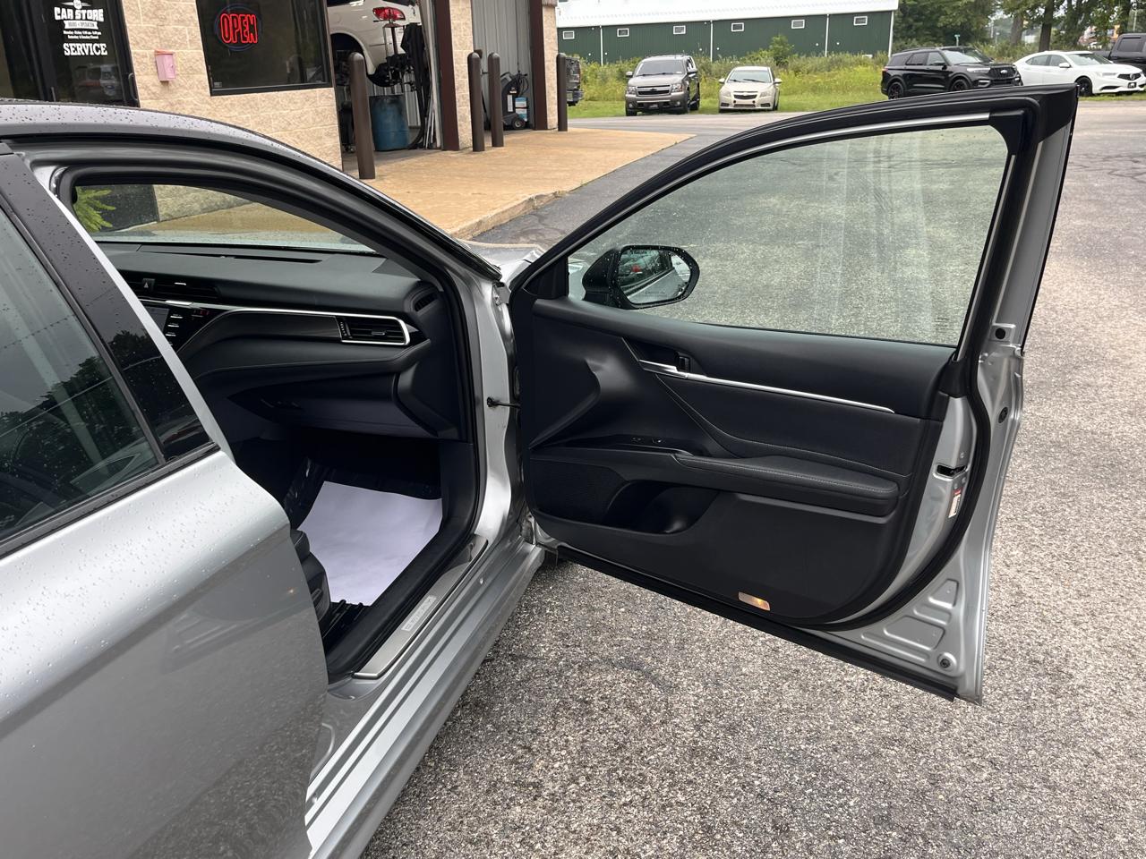 Toyota Camry  2018