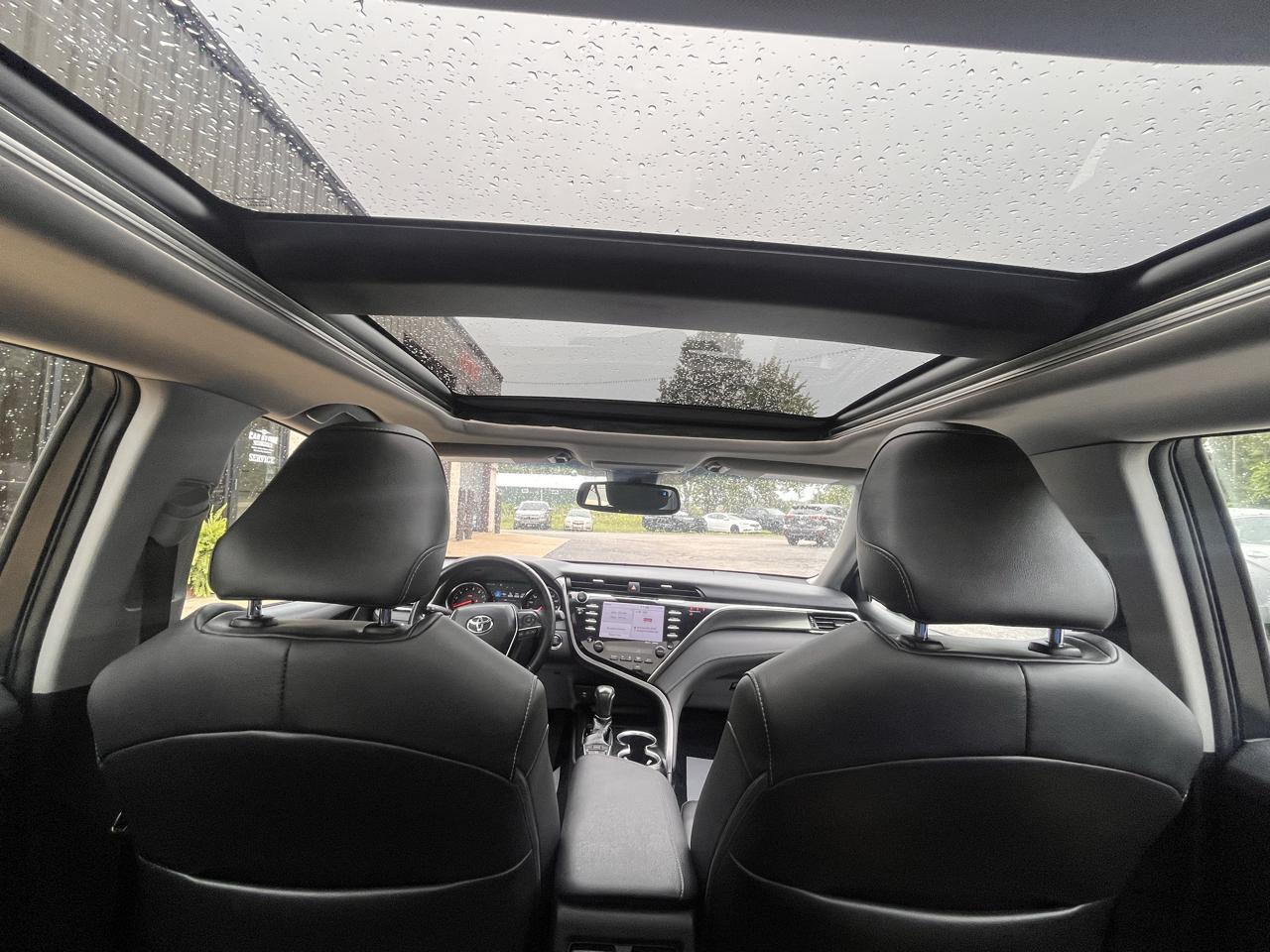 Toyota Camry  2018