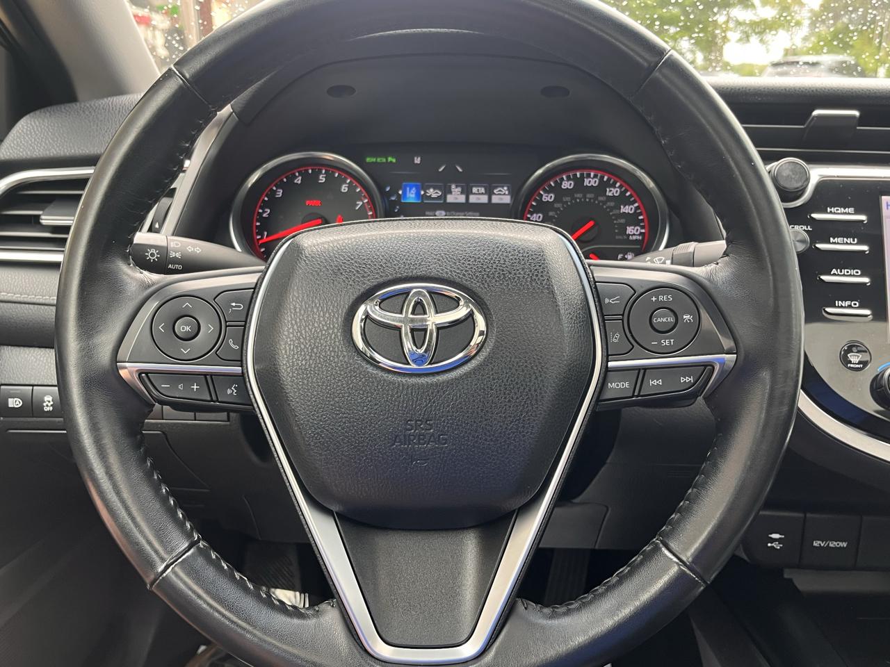 Toyota Camry  2018
