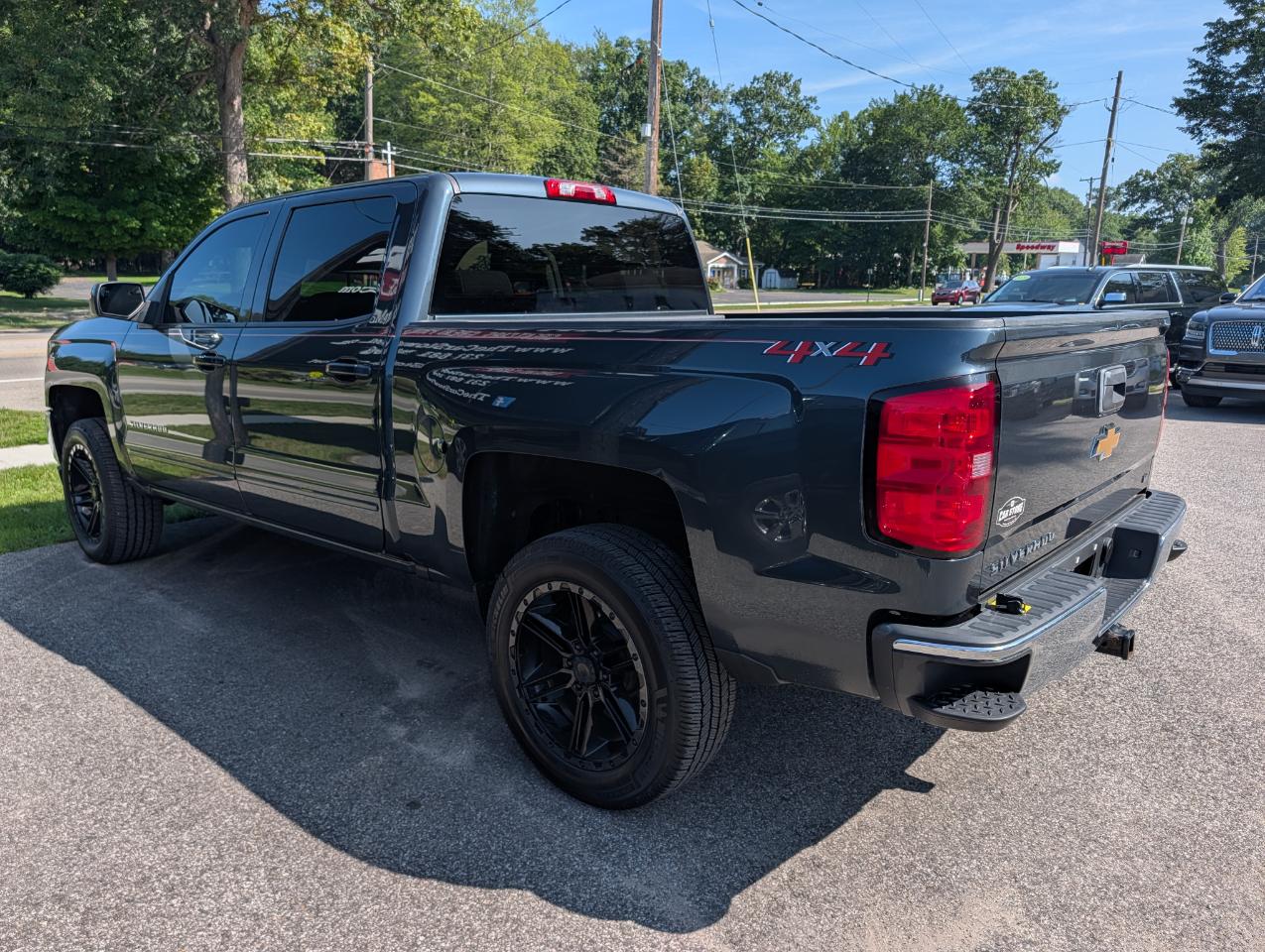 Chevrolet Silverado 1500 4WD Crew Cab 143.5" LT w/1LT 2018