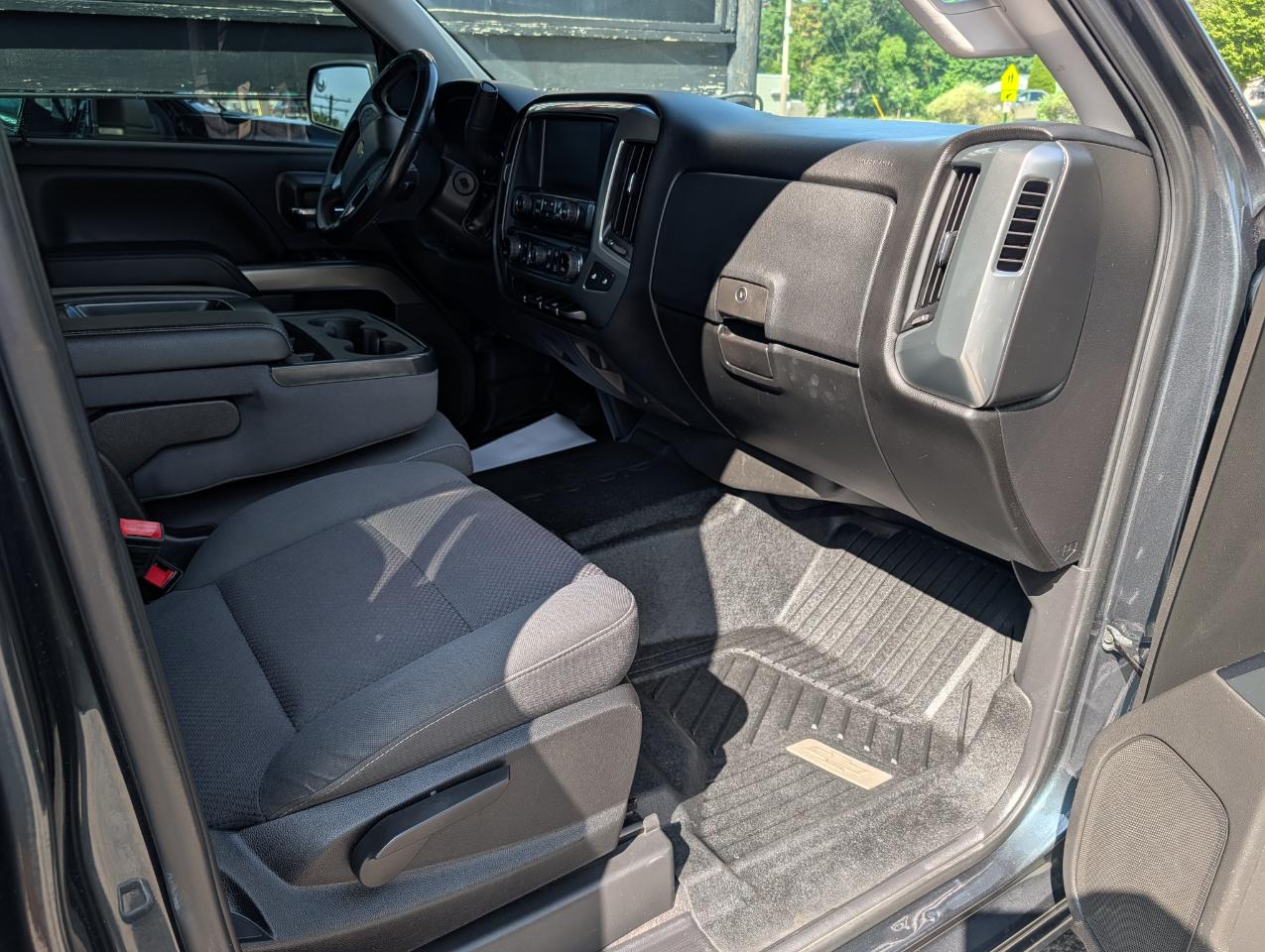 Chevrolet Silverado 1500 4WD Crew Cab 143.5" LT w/1LT 2018