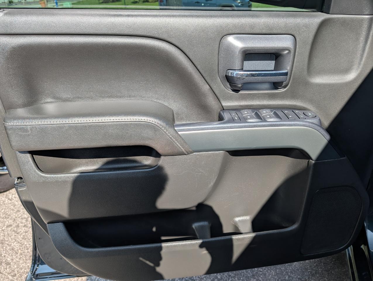 Chevrolet Silverado 1500 4WD Crew Cab 143.5" LT w/1LT 2018