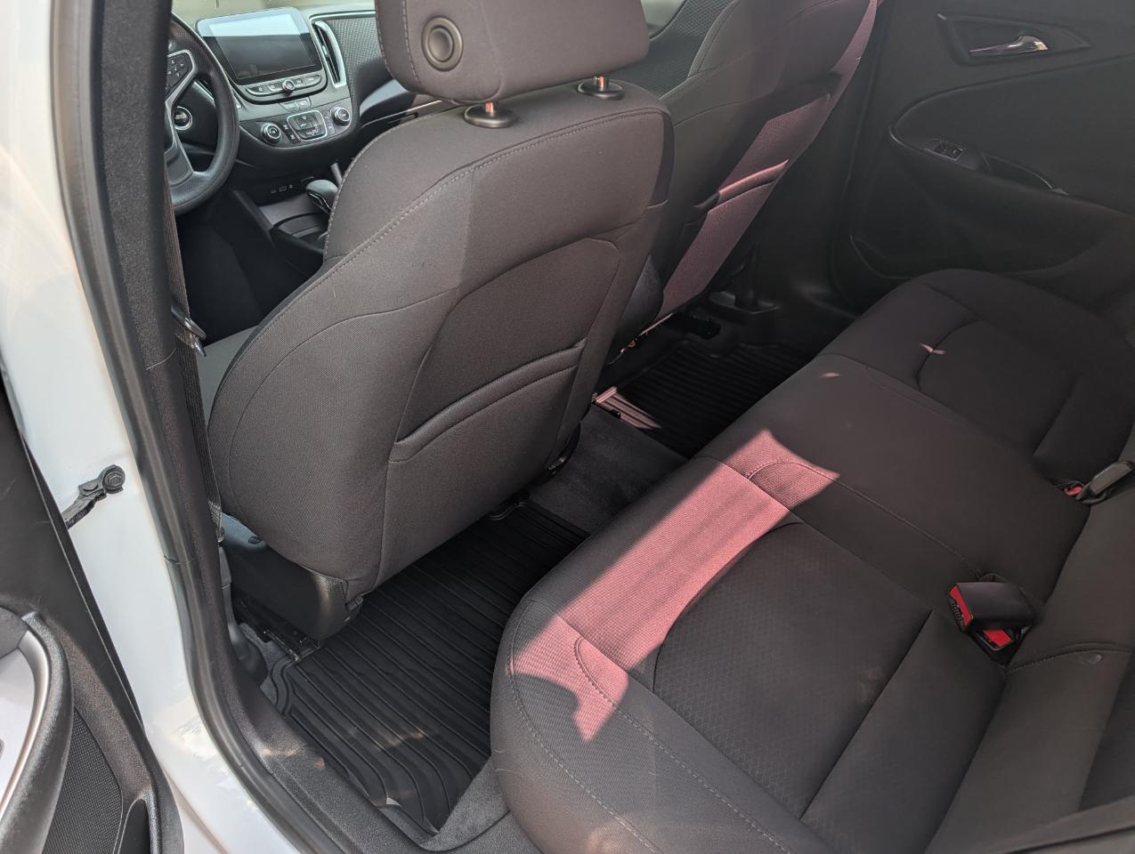 Chevrolet Malibu 4dr Sdn LS w/1FL 2022
