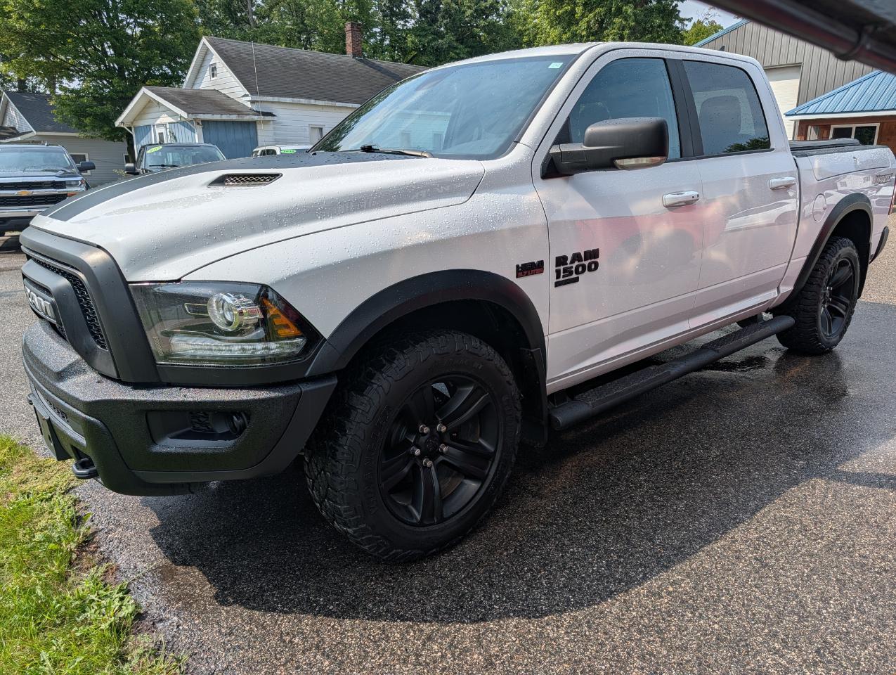 RAM 1500 Classic Warlock 4x4 Crew Cab 5'7" Box 2021