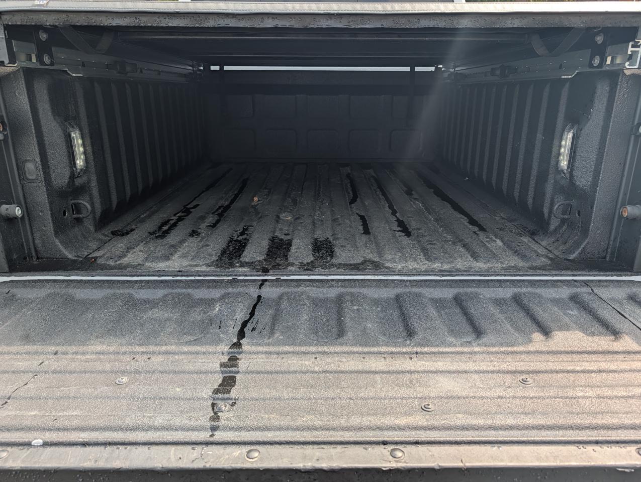 RAM 1500 Classic Warlock 4x4 Crew Cab 5'7" Box 2021