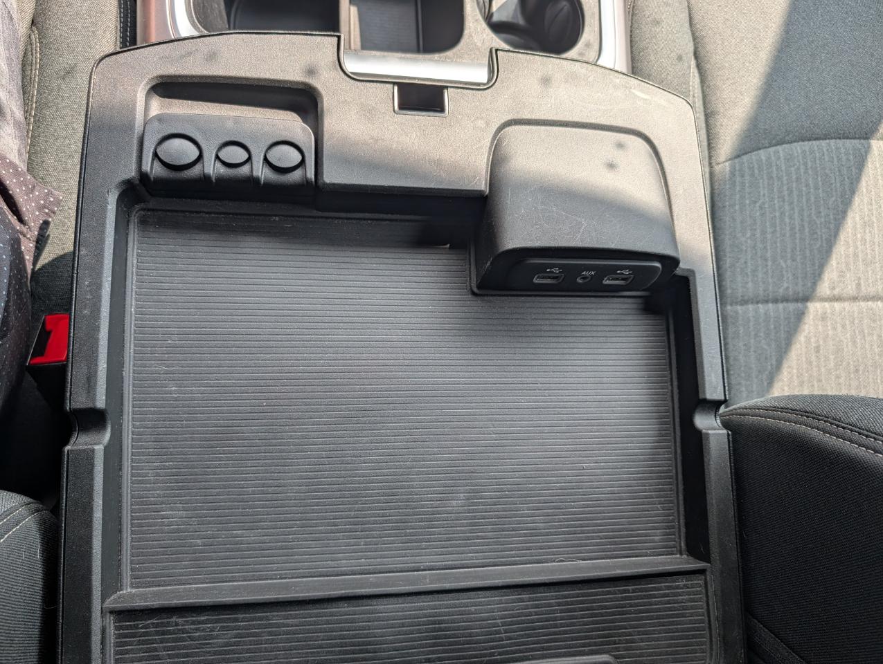 RAM 1500 Classic Warlock 4x4 Crew Cab 5'7" Box 2021
