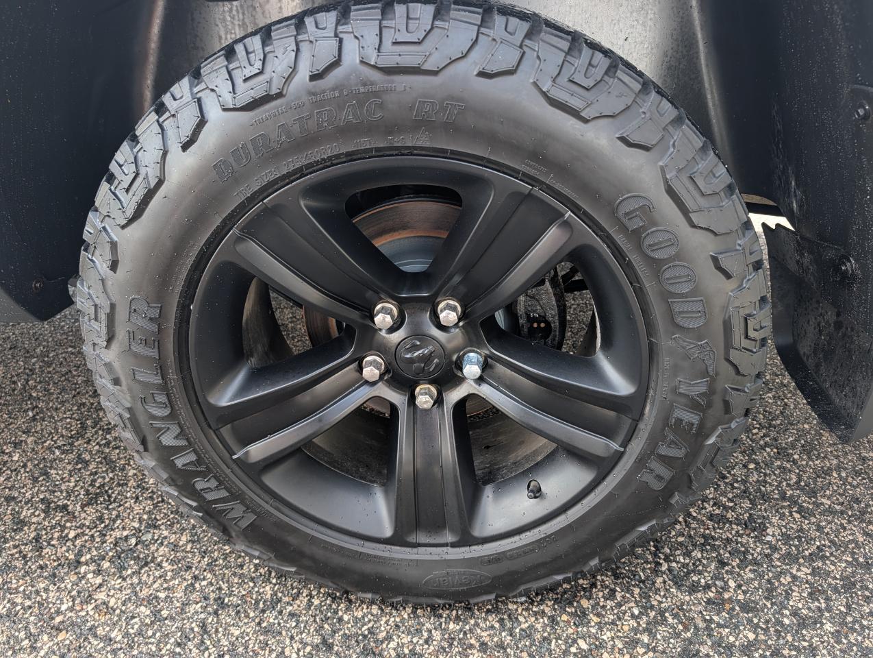 RAM 1500 Classic Warlock 4x4 Crew Cab 5'7" Box 2021