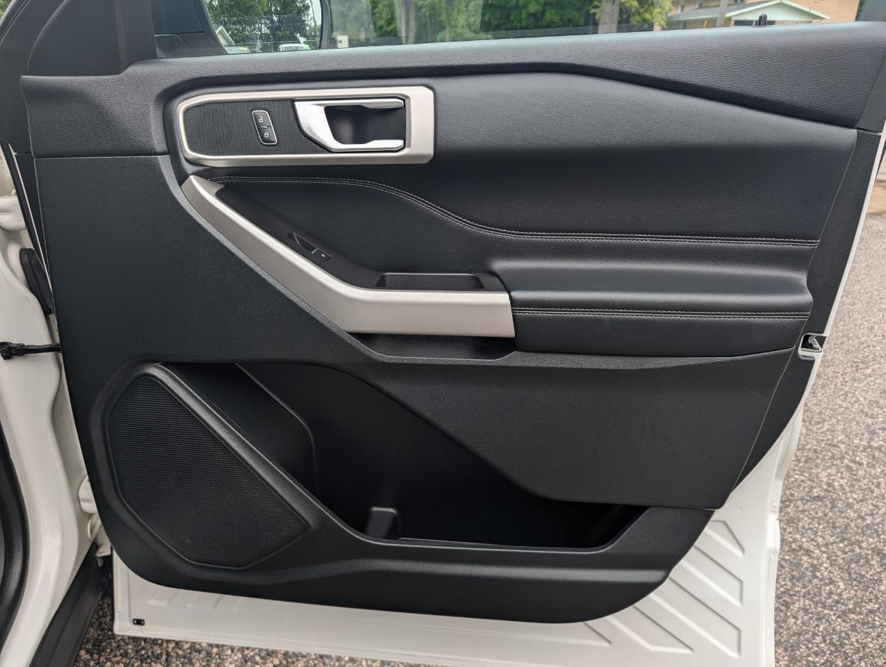 Ford Explorer XLT 4WD 2023