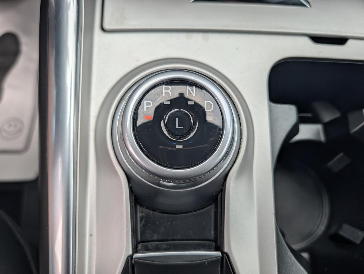 Ford Explorer XLT 4WD 2023