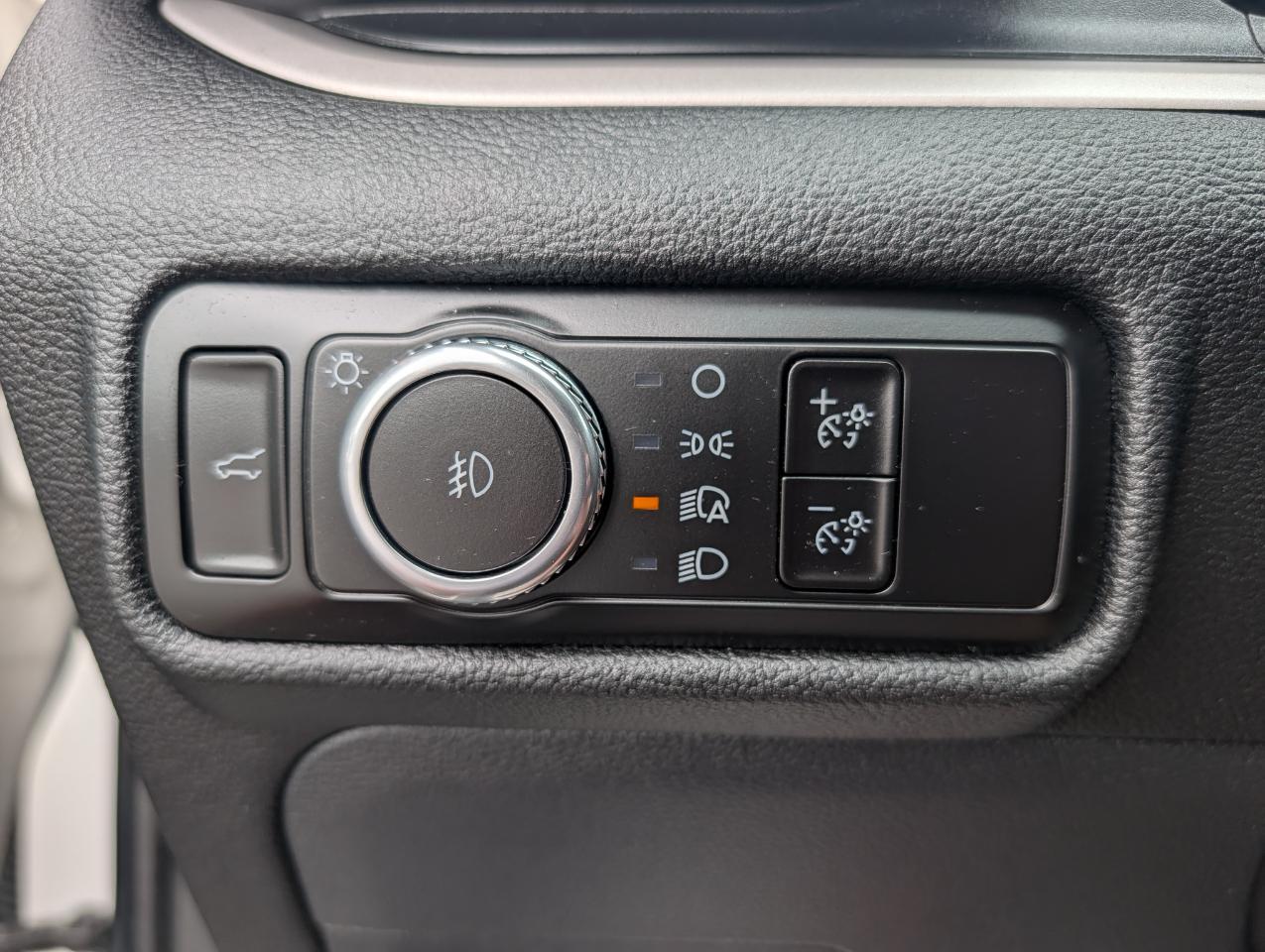 Ford Explorer XLT 4WD 2023