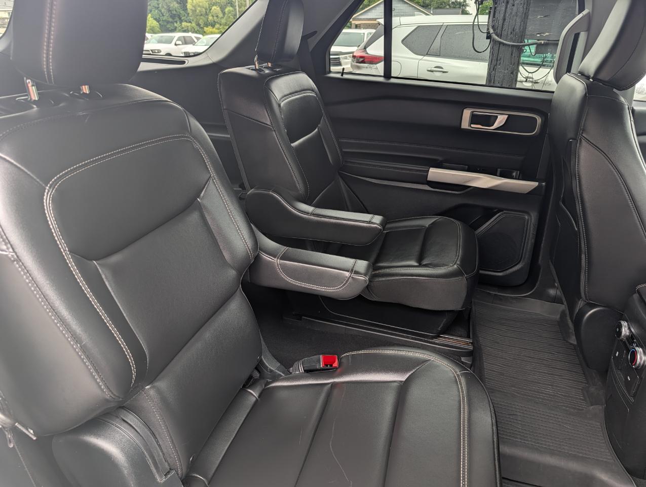 Ford Explorer XLT 4WD 2023