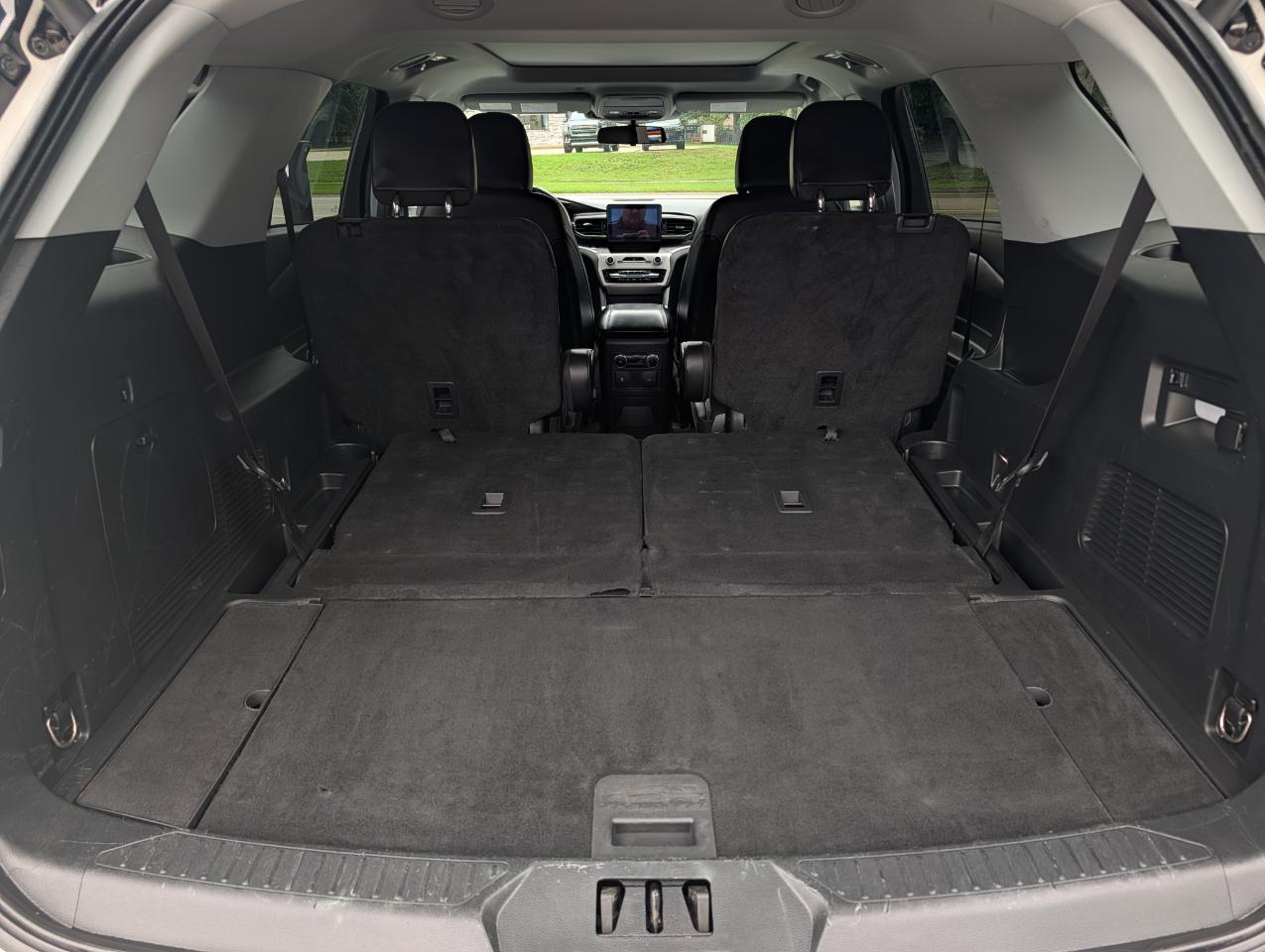 Ford Explorer XLT 4WD 2023