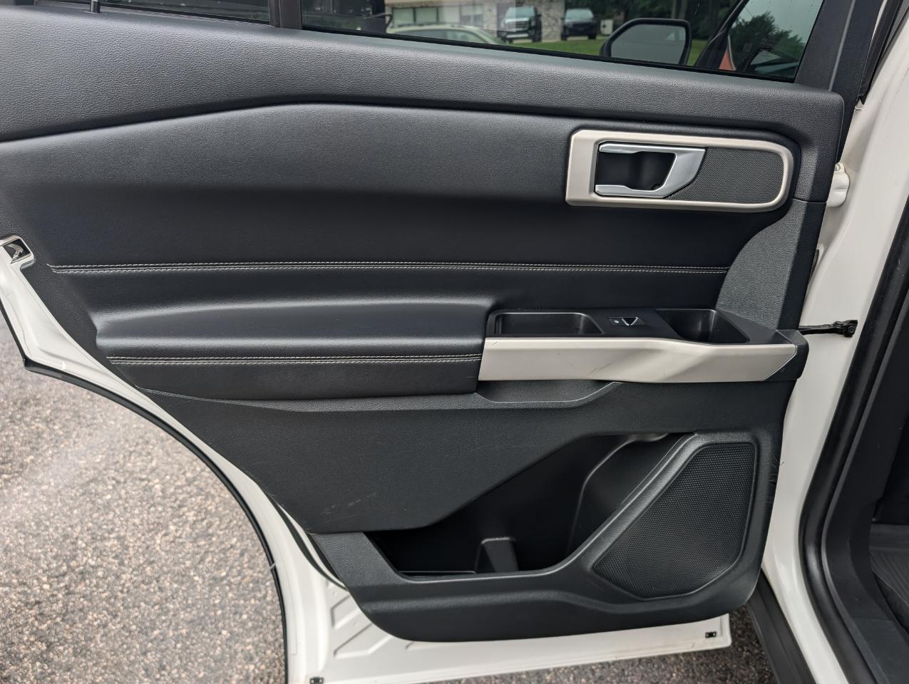 Ford Explorer XLT 4WD 2023
