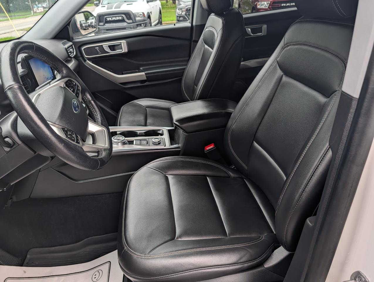 Ford Explorer XLT 4WD 2023