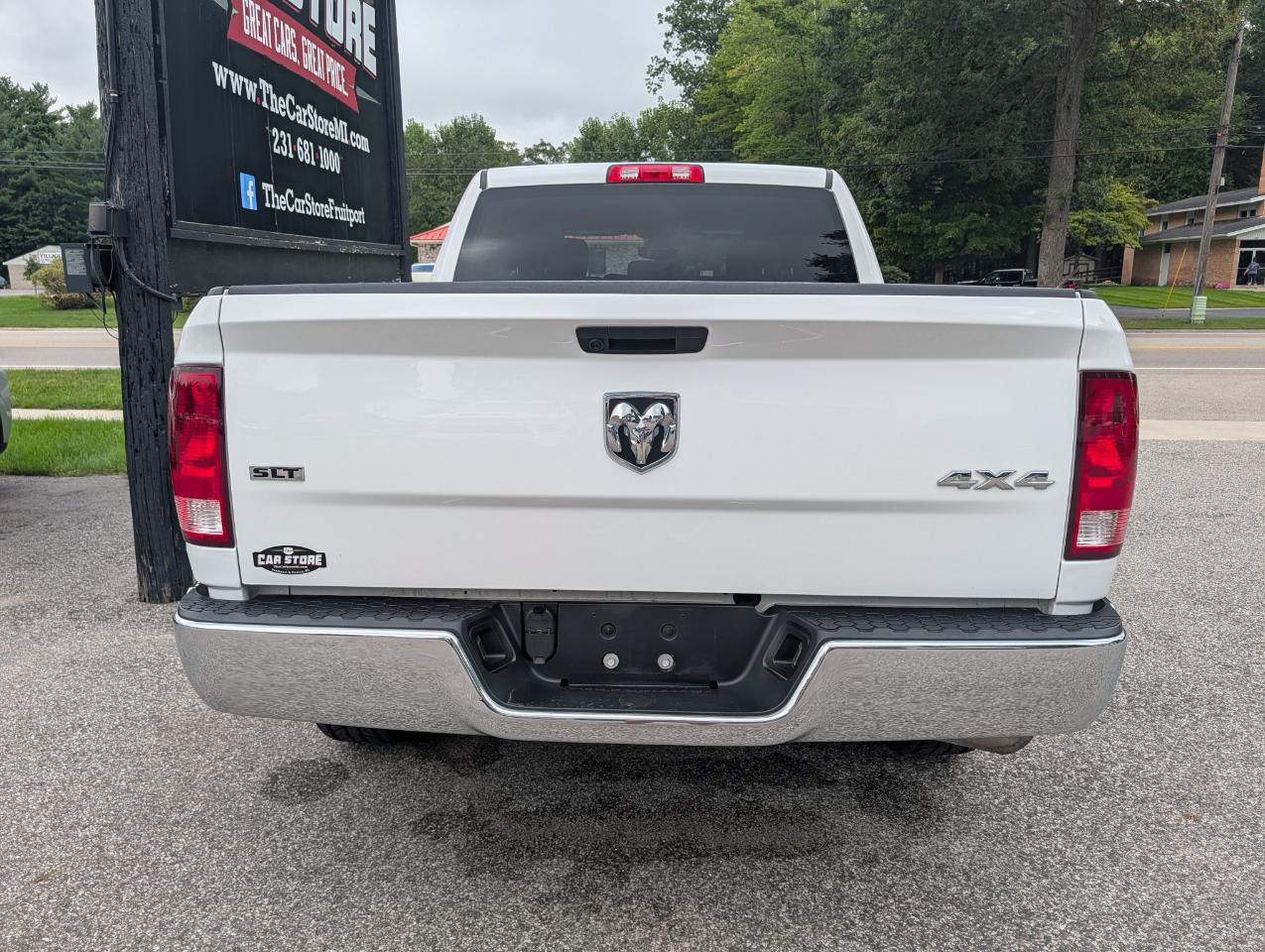 RAM 1500 Classic SLT 4x4 Crew Cab 5'7" Box 2022