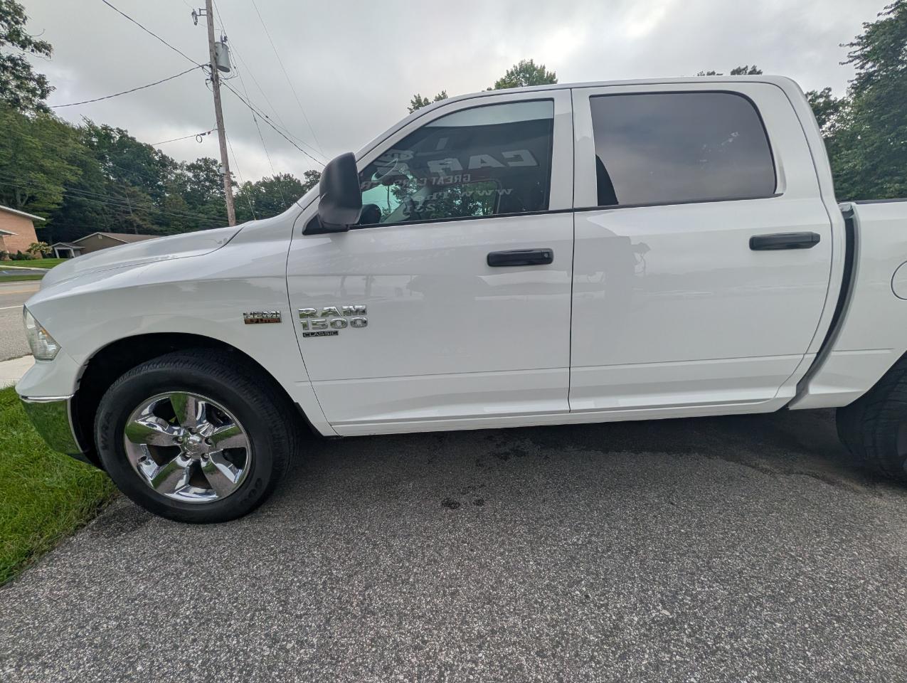 RAM 1500 Classic SLT 4x4 Crew Cab 5'7" Box 2022