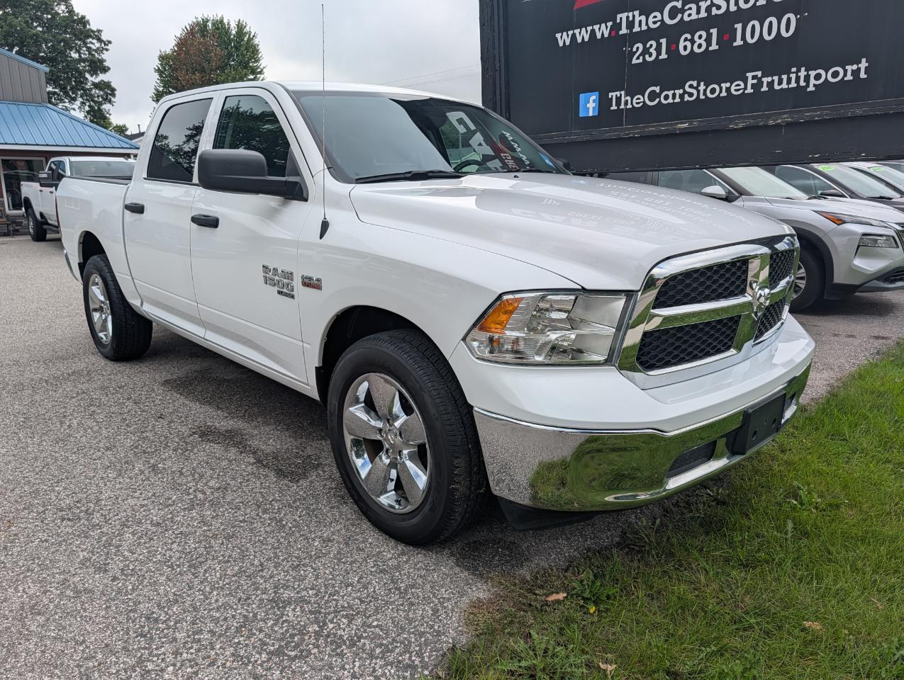 RAM 1500 Classic SLT 4x4 Crew Cab 5'7" Box 2022