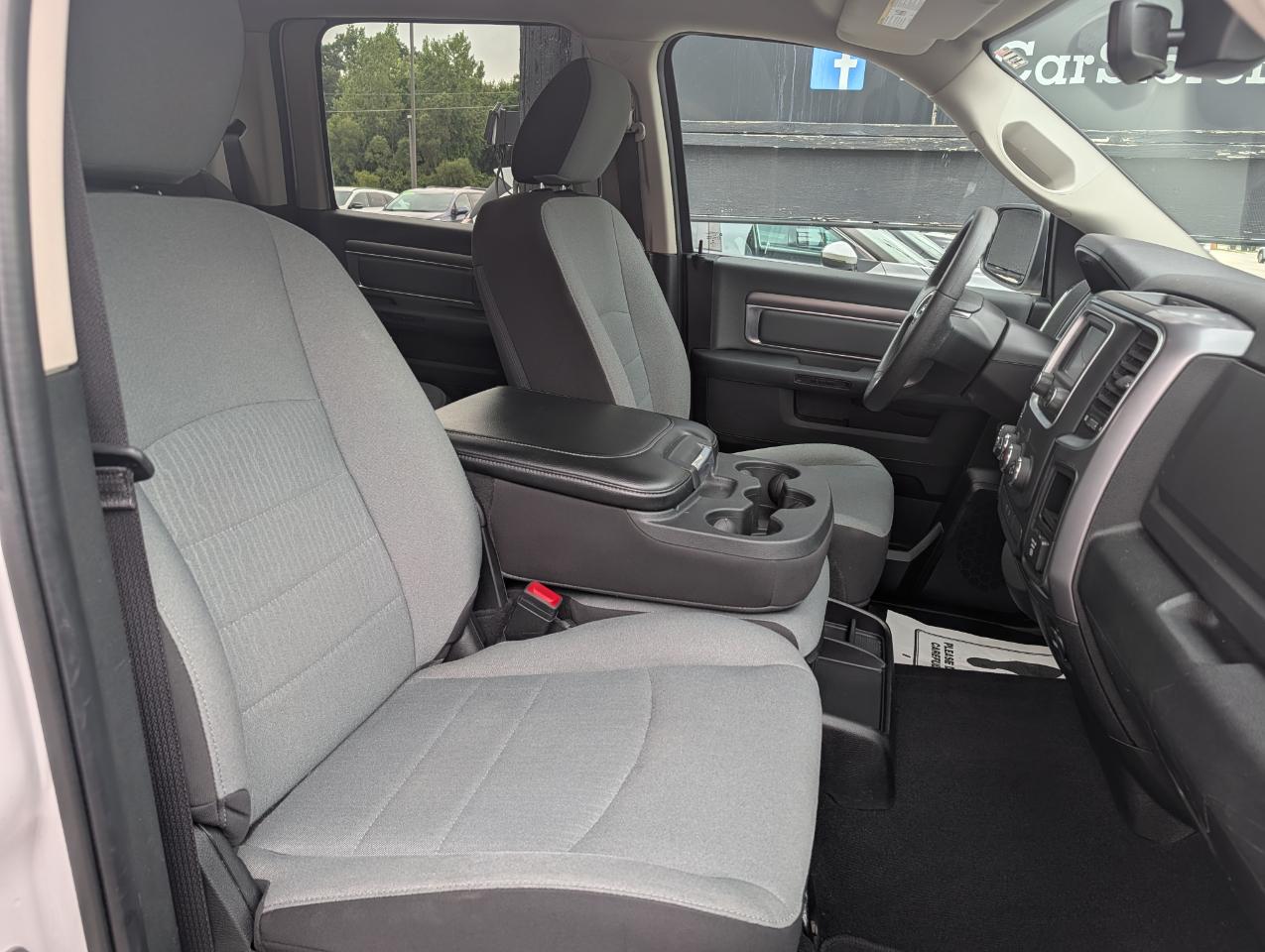 RAM 1500 Classic SLT 4x4 Crew Cab 5'7" Box 2022
