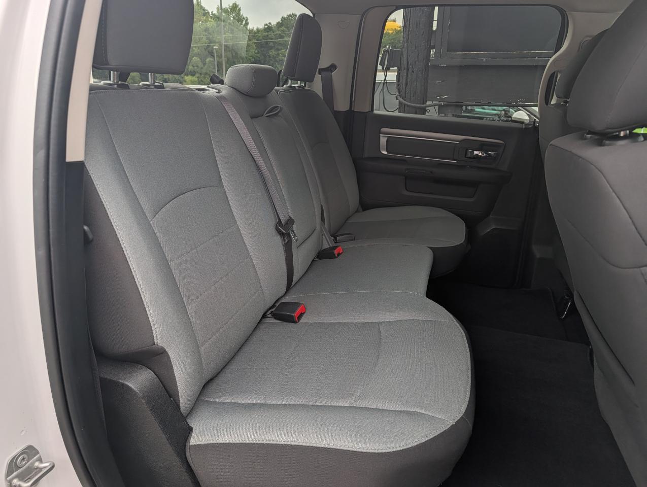 RAM 1500 Classic SLT 4x4 Crew Cab 5'7" Box 2022