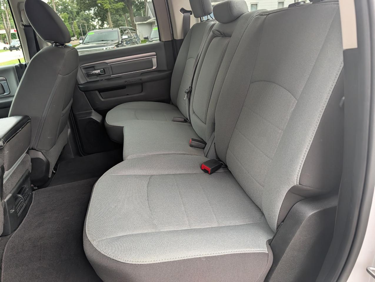 RAM 1500 Classic SLT 4x4 Crew Cab 5'7" Box 2022