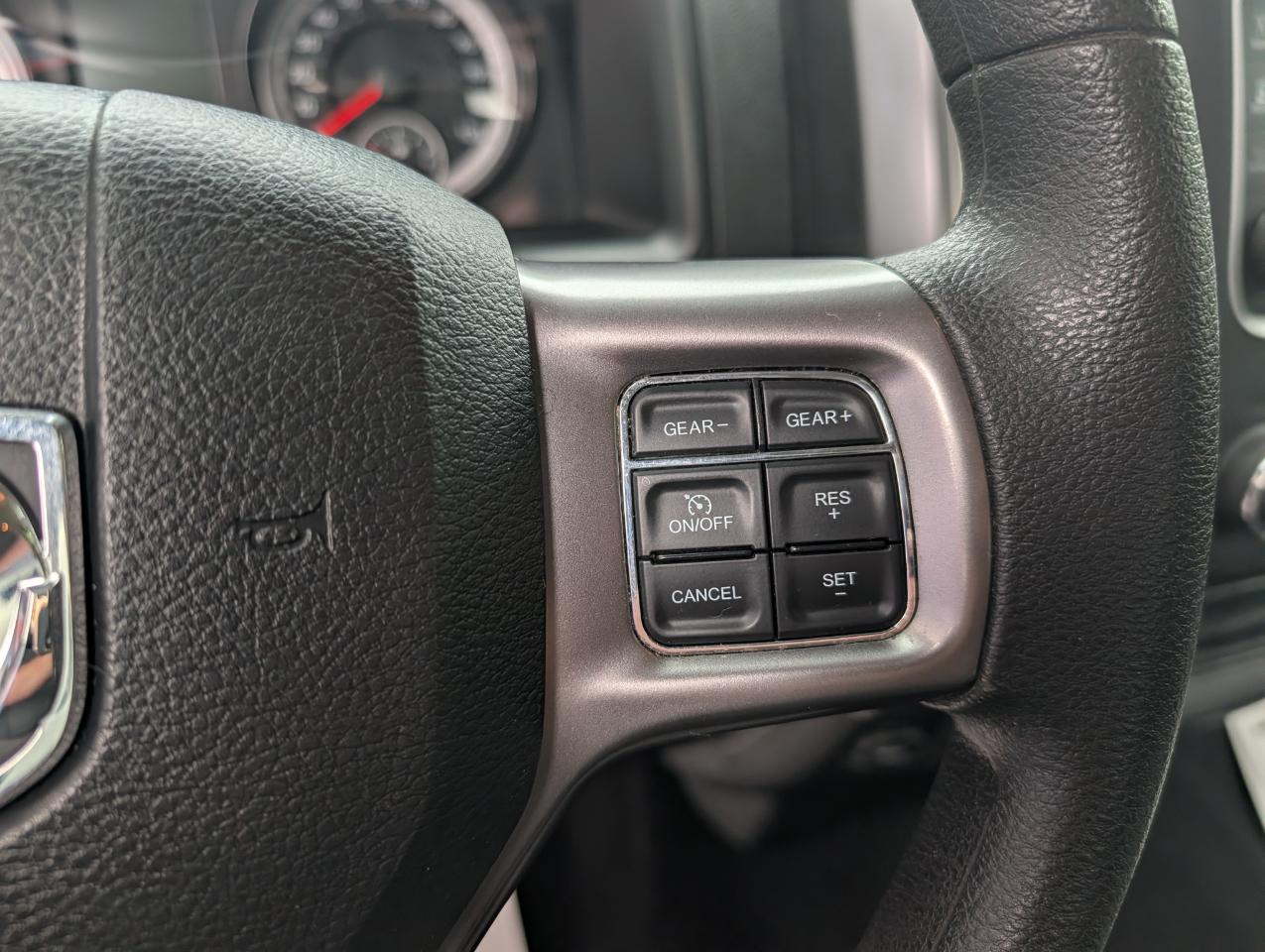 RAM 1500 Classic SLT 4x4 Crew Cab 5'7" Box 2022