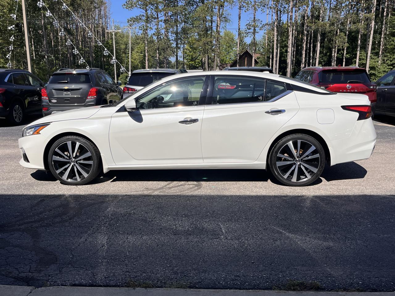 Nissan Altima 2.5 Platinum AWD Sedan 2021