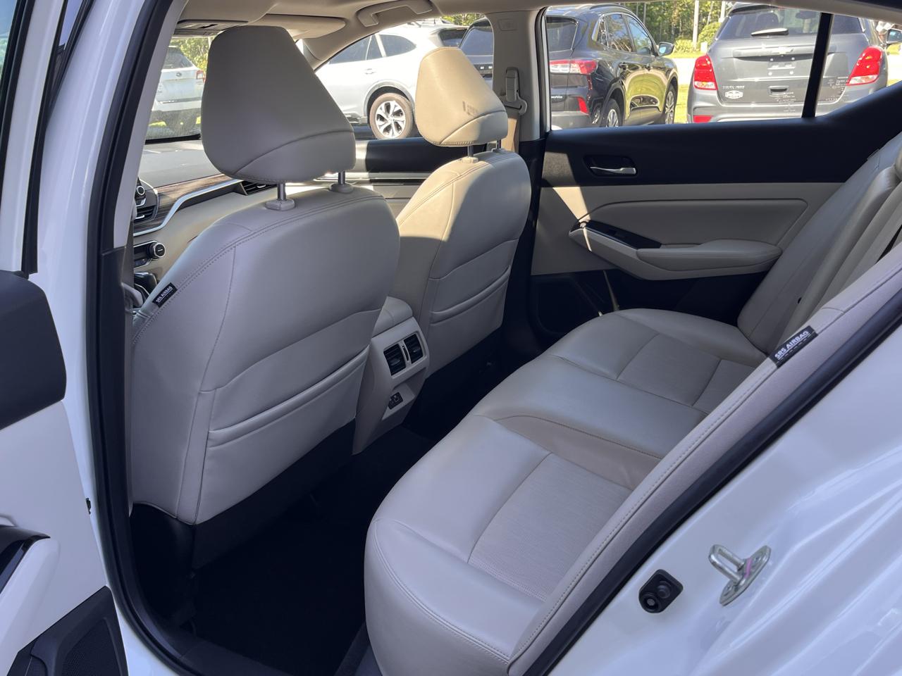 Nissan Altima 2.5 Platinum AWD Sedan 2021