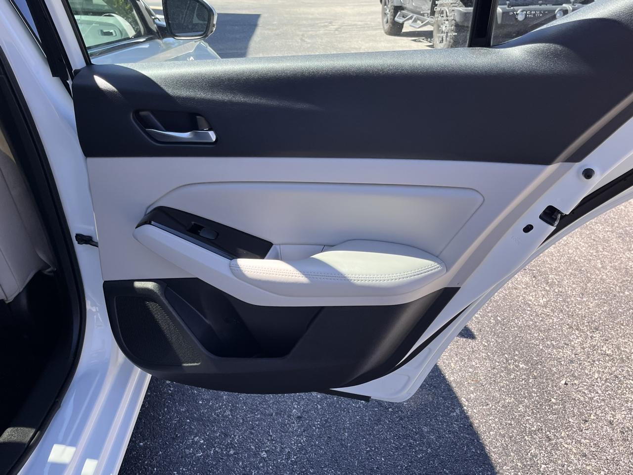 Nissan Altima 2.5 Platinum AWD Sedan 2021