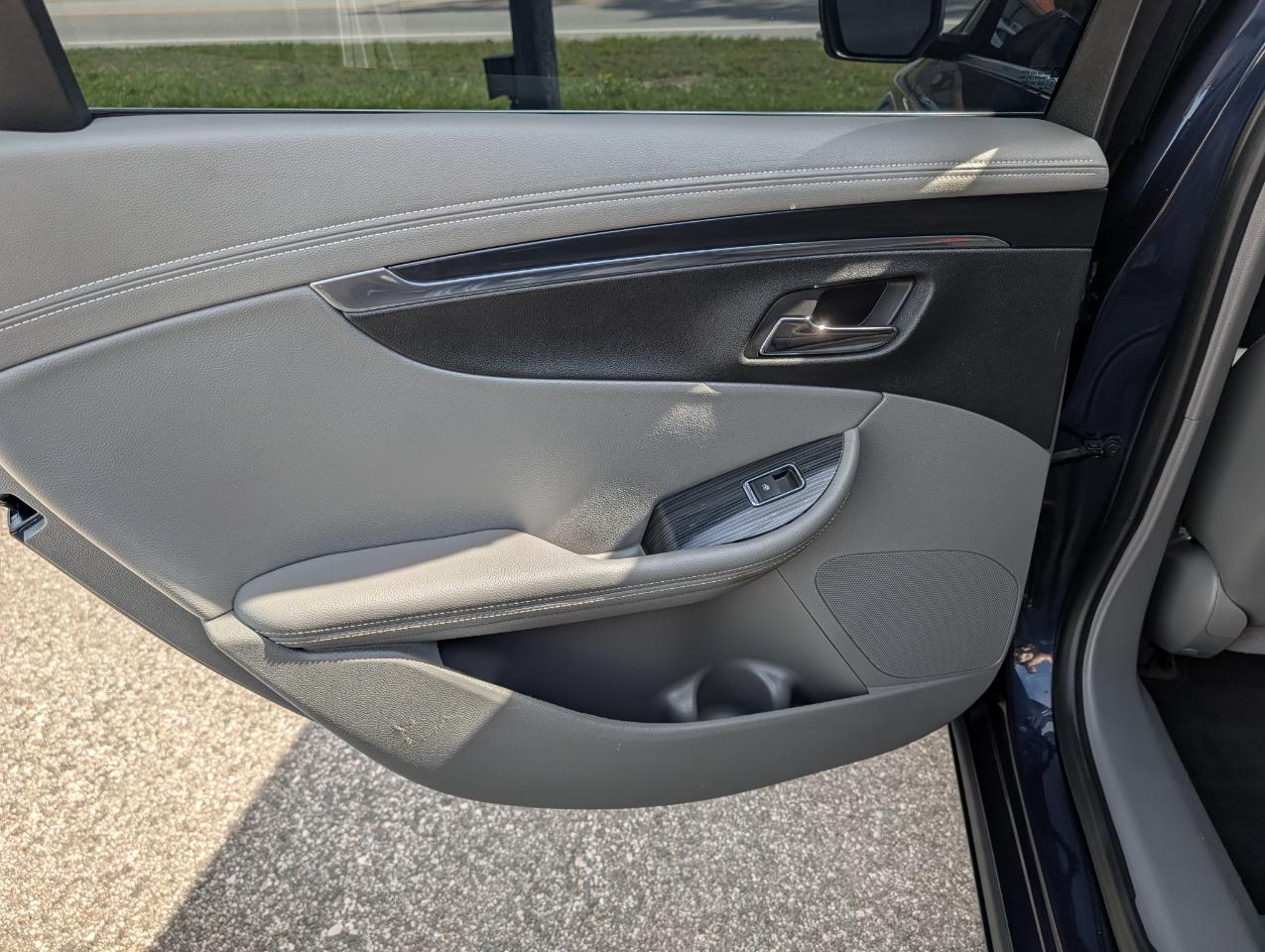 Chevrolet Impala 4dr Sdn LT w/2LT 2016