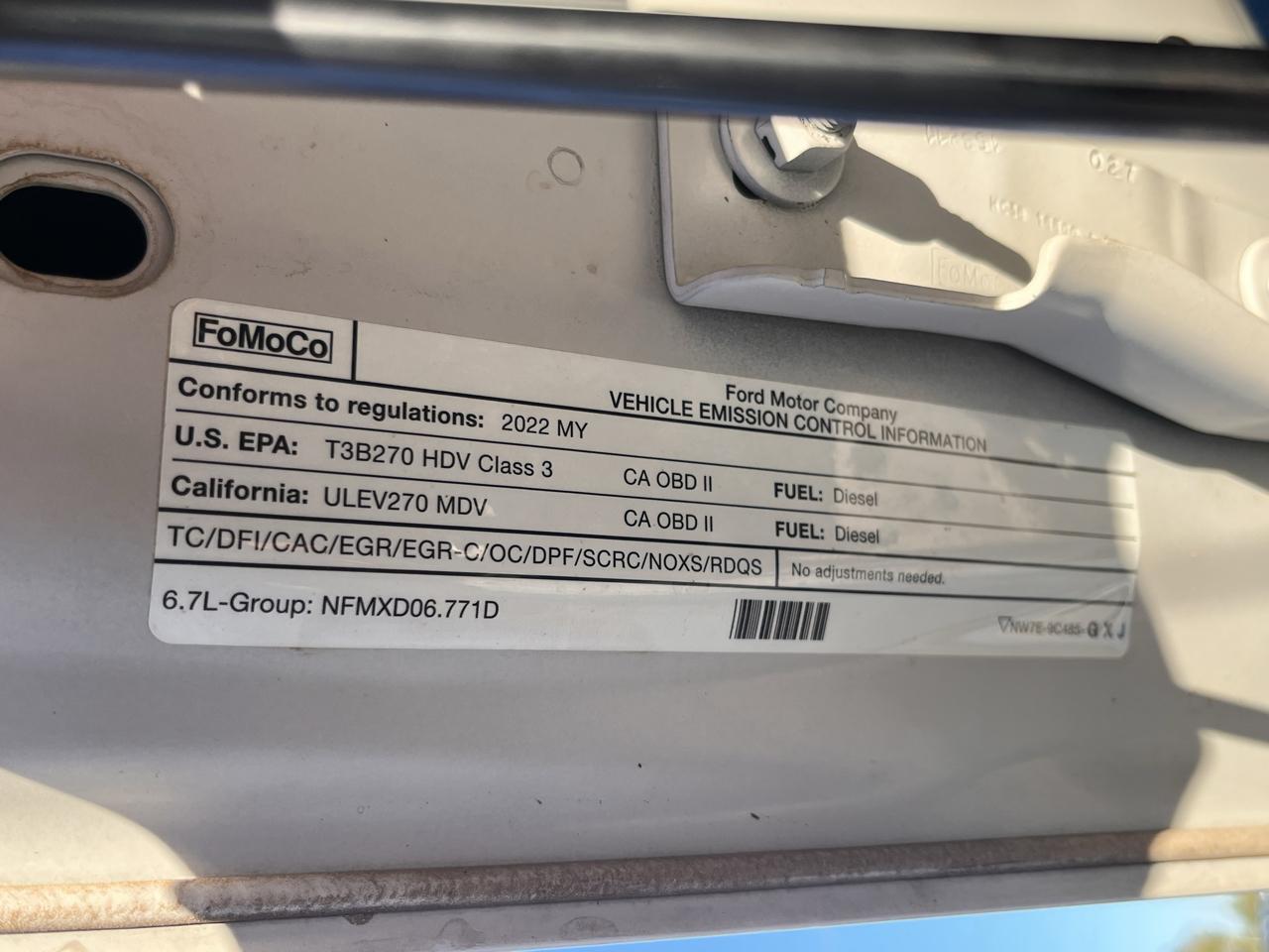 Ford Super Duty F-250 SRW XL 4WD Crew Cab 8' Box 2022
