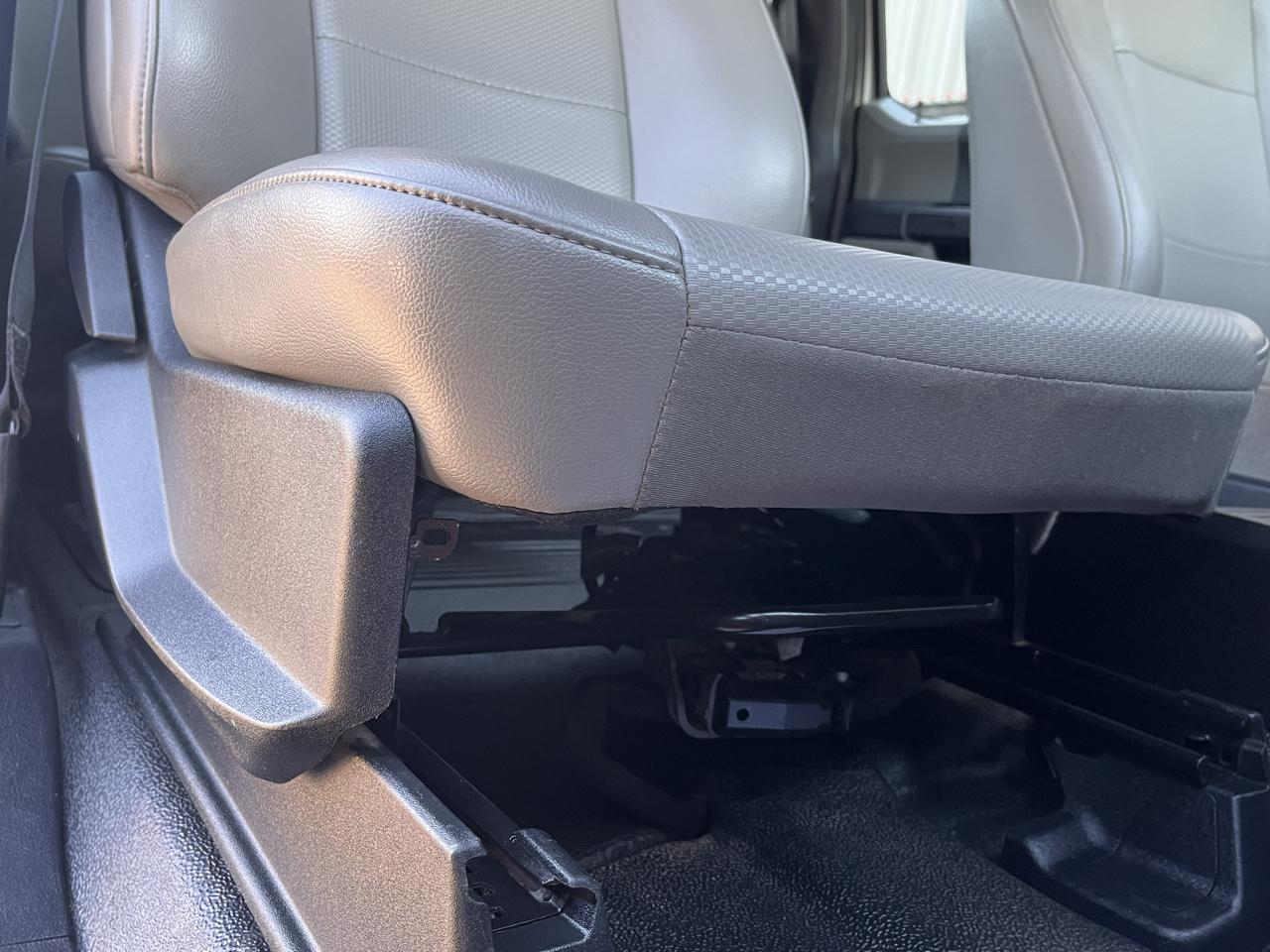 Ford Super Duty F-250 SRW XL 4WD Crew Cab 8' Box 2022