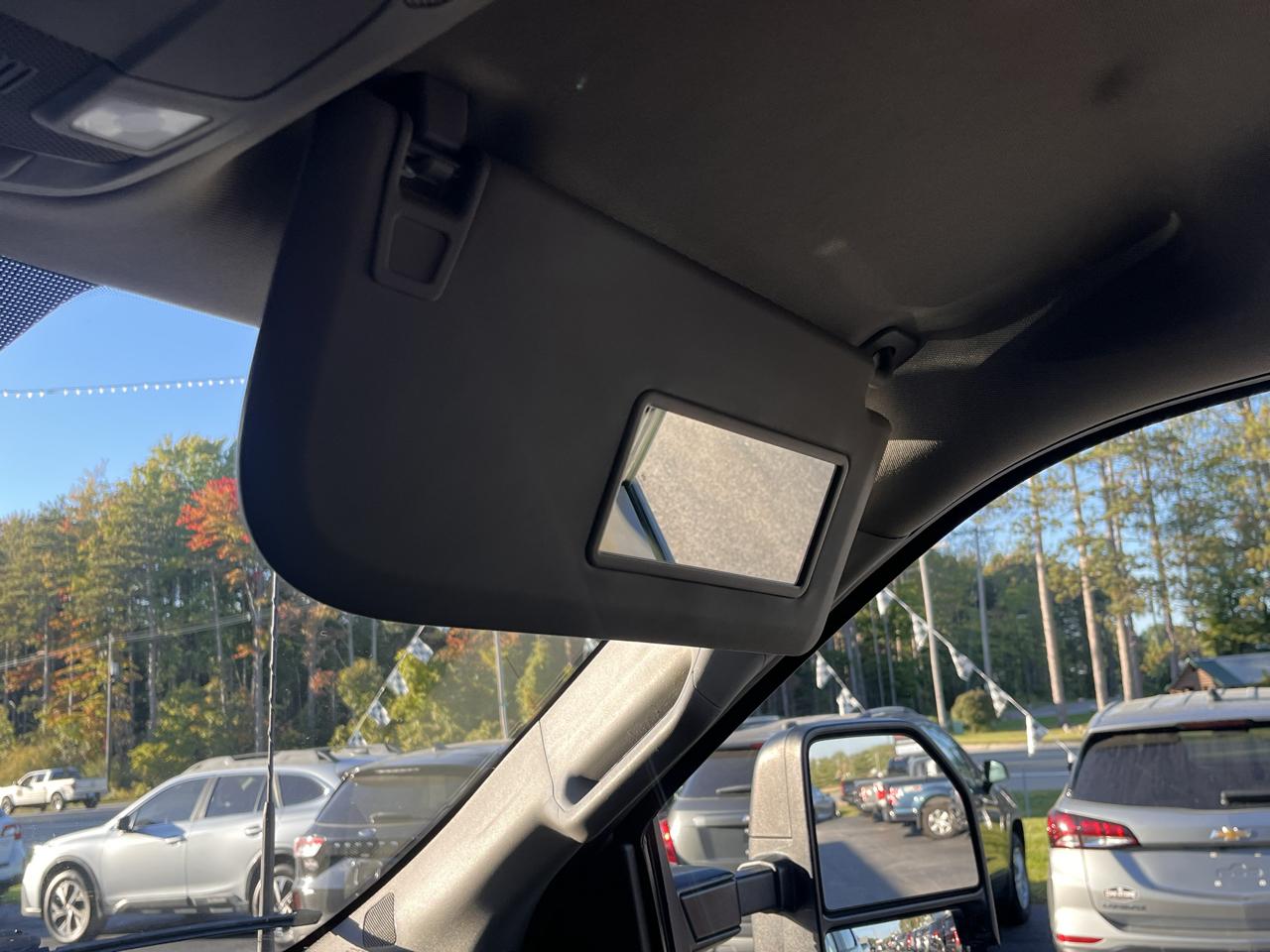 Ford Super Duty F-250 SRW XL 4WD Crew Cab 8' Box 2022