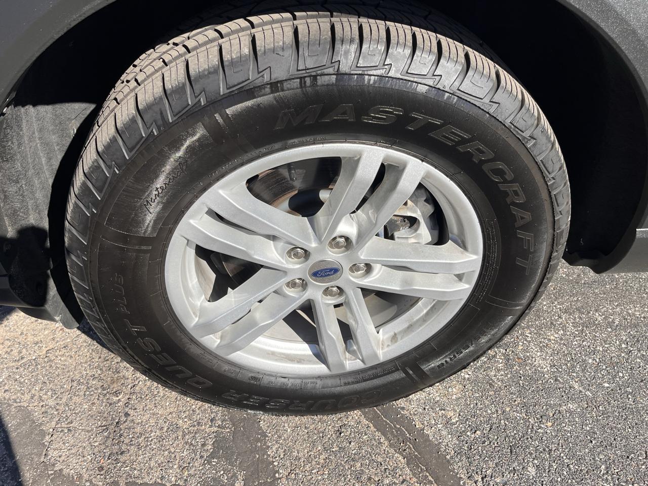 Ford Explorer XLT 4WD 2021