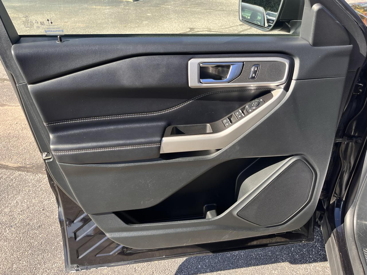 Ford Explorer XLT 4WD 2021