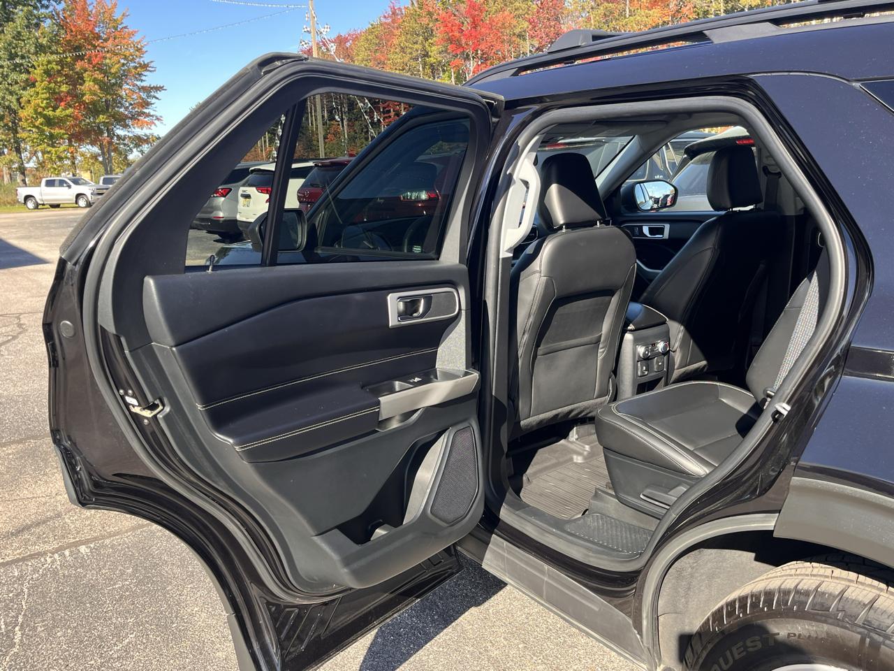 Ford Explorer XLT 4WD 2021