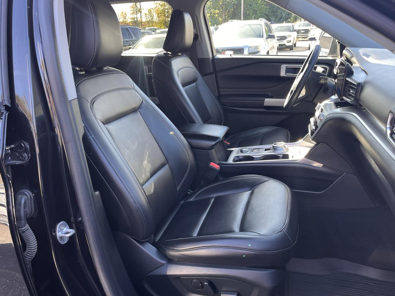 Ford Explorer XLT 4WD 2021