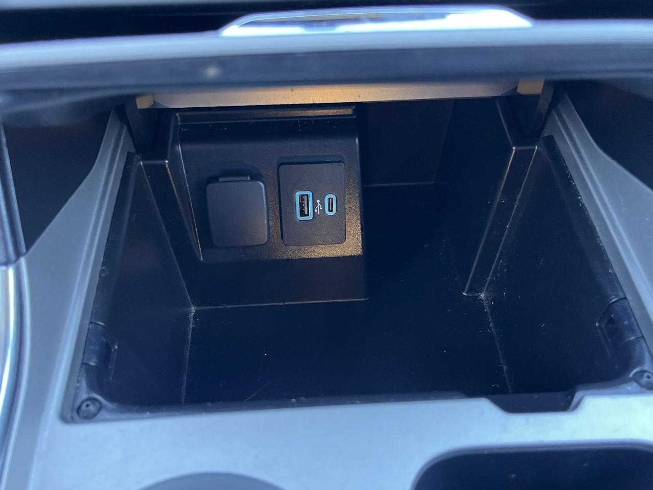 Ford Explorer XLT 4WD 2021