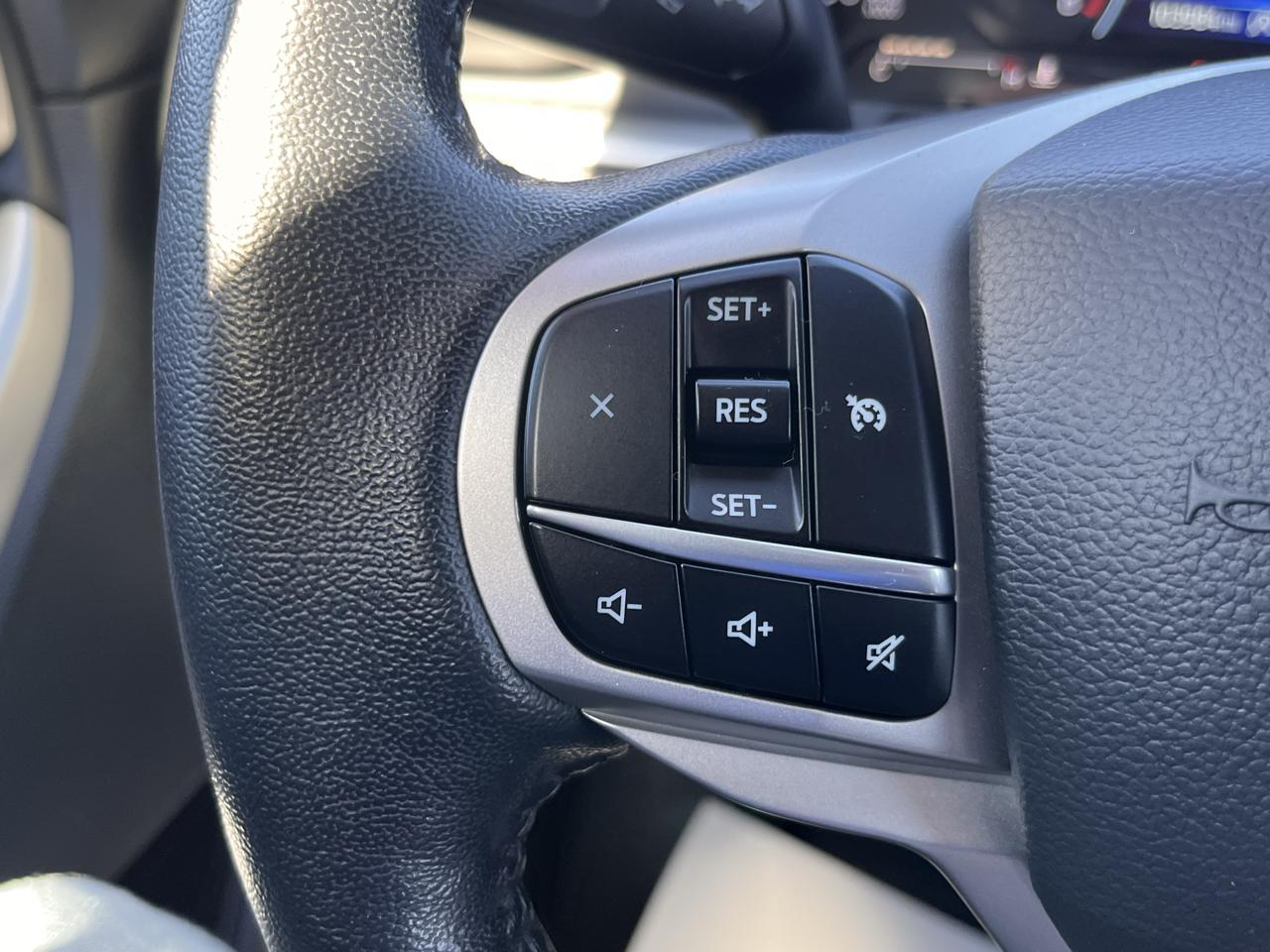 Ford Explorer XLT 4WD 2021