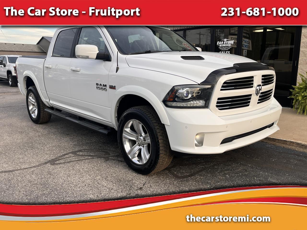 RAM 1500 4WD Crew Cab 140.5" Sport 2017
