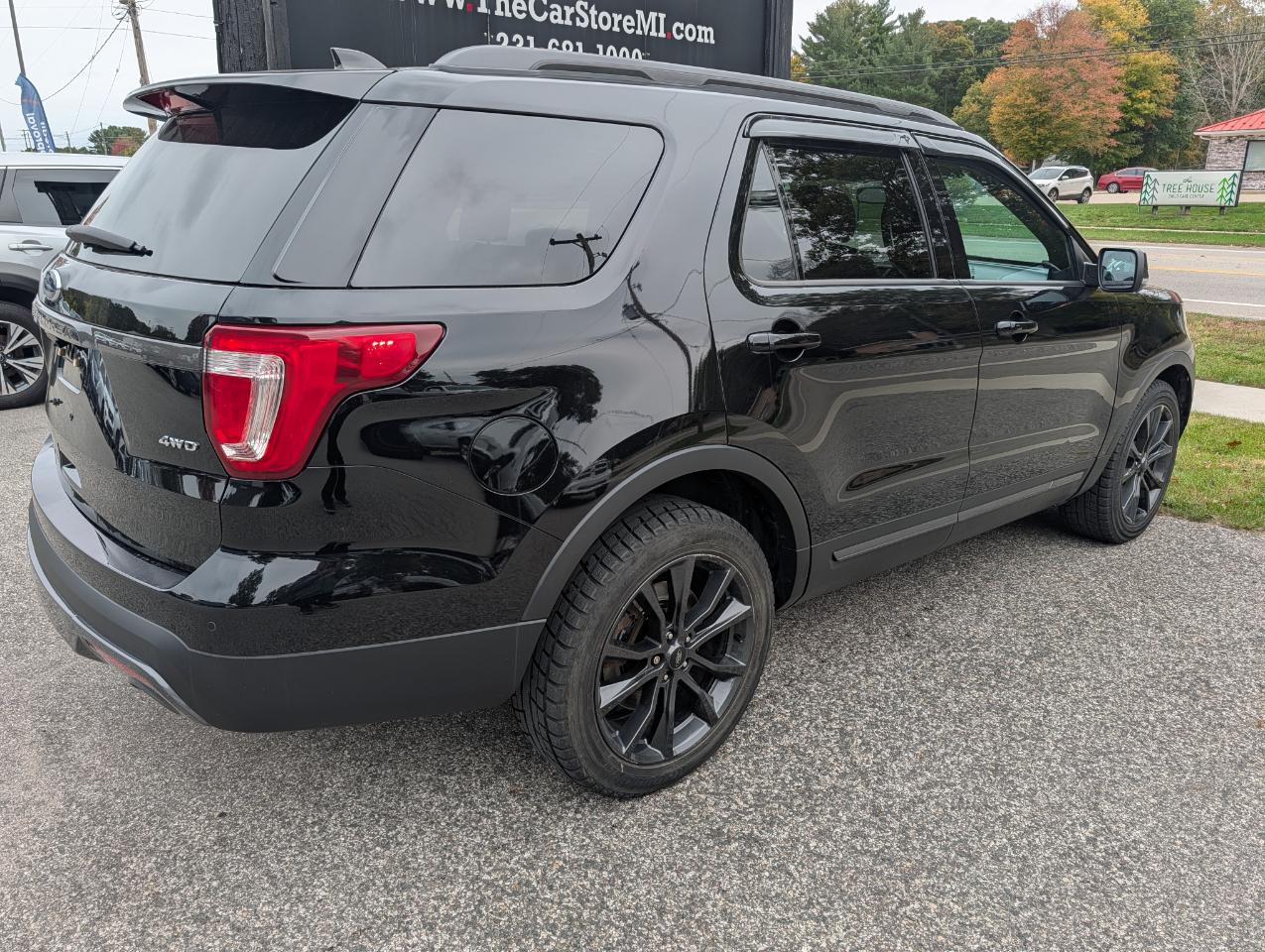 Ford Explorer XLT 4WD 2017
