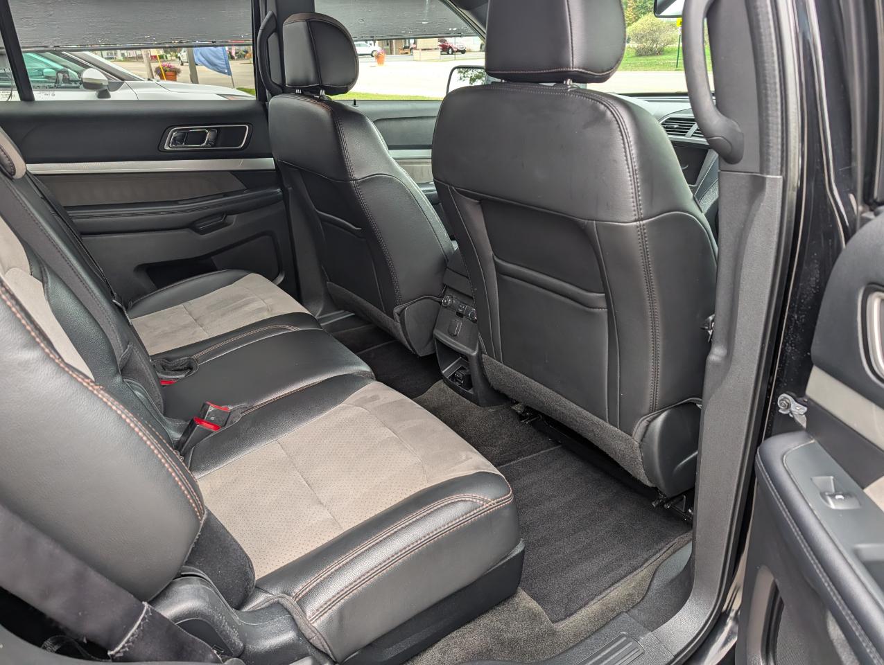 Ford Explorer XLT 4WD 2017