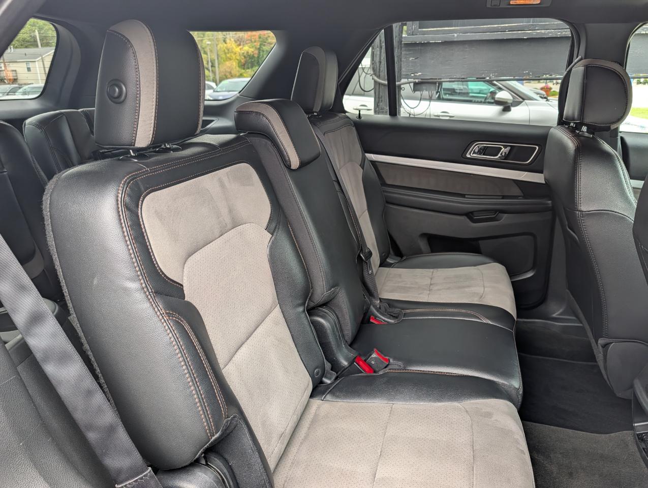 Ford Explorer XLT 4WD 2017