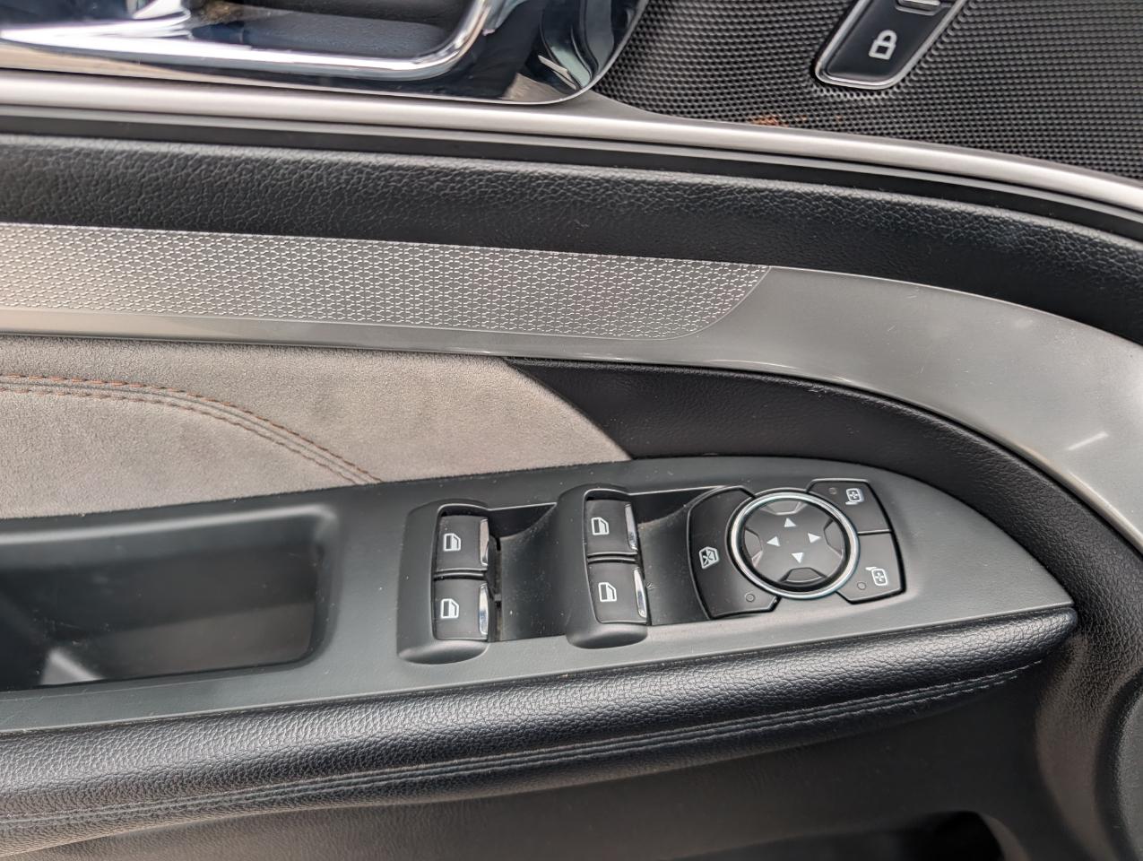 Ford Explorer XLT 4WD 2017